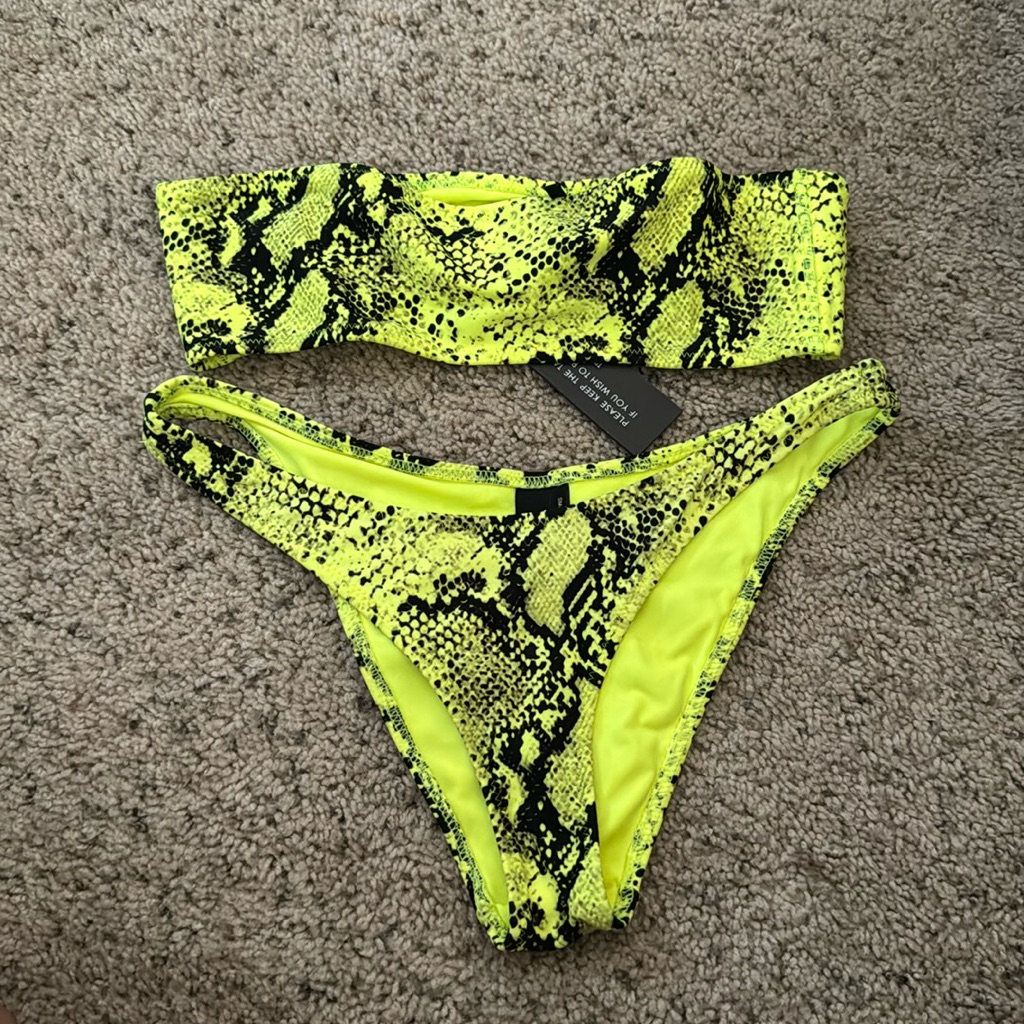 Triangl Twinnie-Yellow Python Bikini